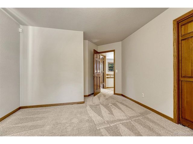 1680 Oakwood Dr, Monument, CO 80132