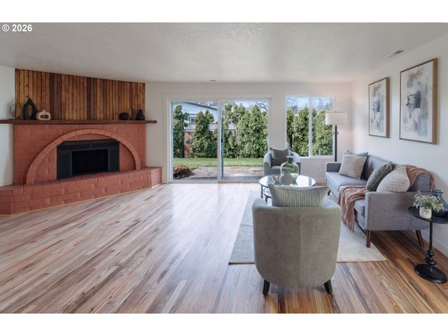 1917 Ne 226TH Ave, Fairview, OR 97024