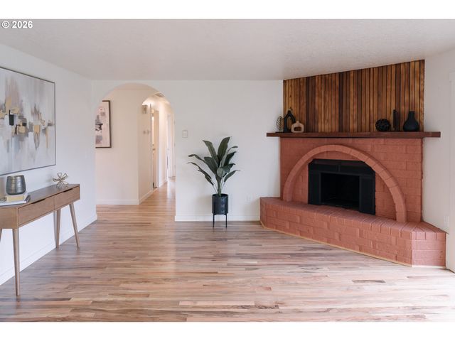 1917 Ne 226TH Ave, Fairview, OR 97024