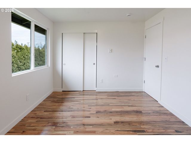 1917 Ne 226TH Ave, Fairview, OR 97024