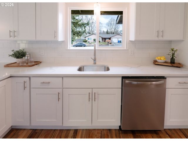 1917 Ne 226TH Ave, Fairview, OR 97024