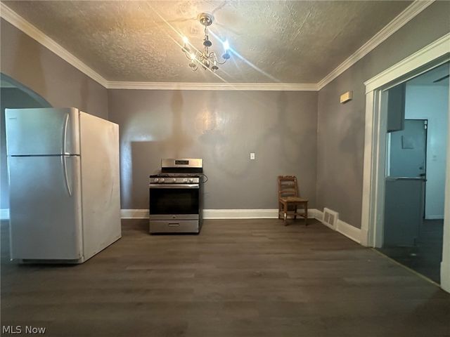 875 E 131st Street, Cleveland, OH 44108