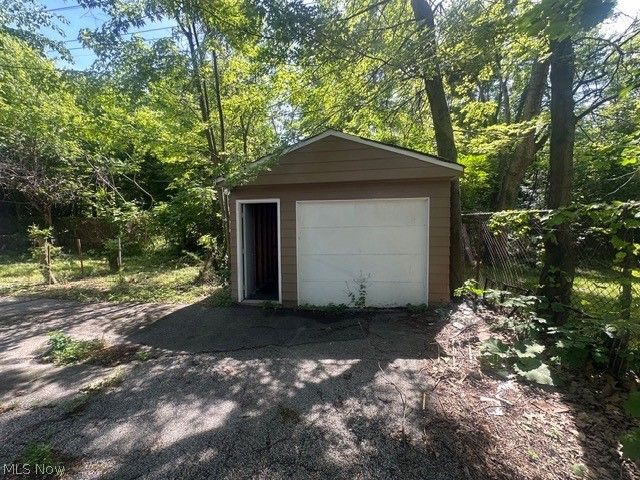 875 E 131st Street, Cleveland, OH 44108