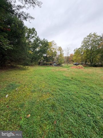 6957 FISHING CREEK VALLEY RD, Harrisburg, PA 17112