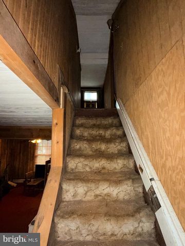 6957 FISHING CREEK VALLEY RD, Harrisburg, PA 17112