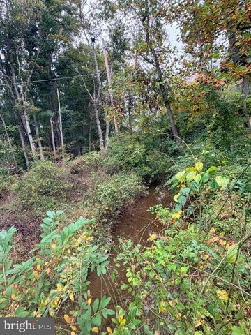 6957 FISHING CREEK VALLEY RD, Harrisburg, PA 17112