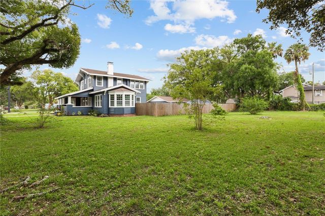2001 SANFORD AVENUE, Sanford, FL 32771
