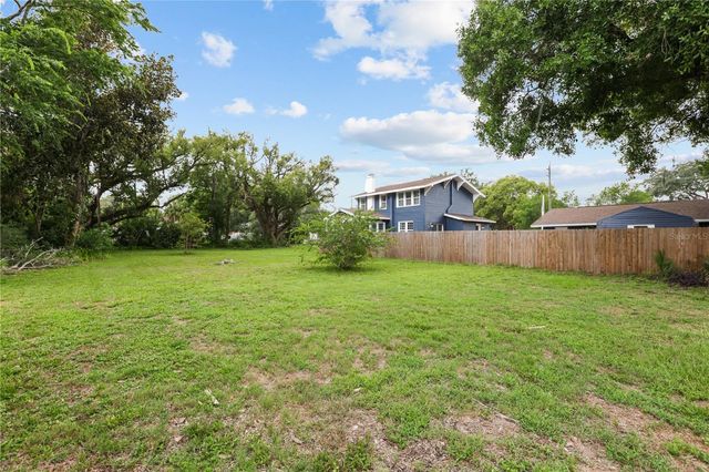 2001 SANFORD AVENUE, Sanford, FL 32771