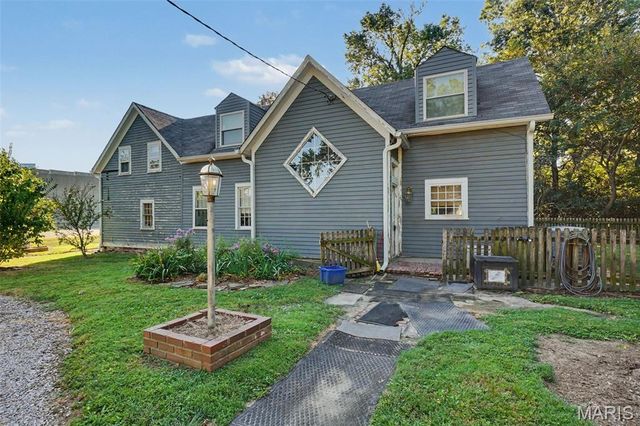 12340 S 40 Drive, St Louis, MO 63141