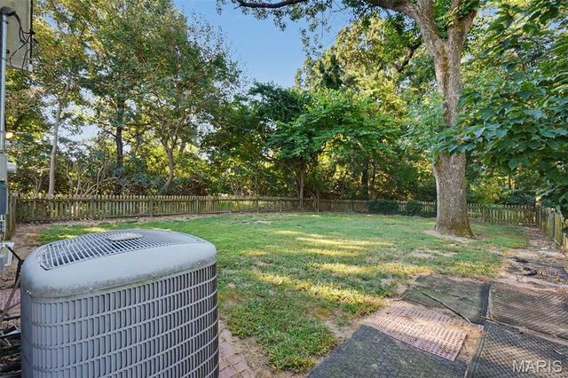 12340 S 40 Drive, St Louis, MO 63141
