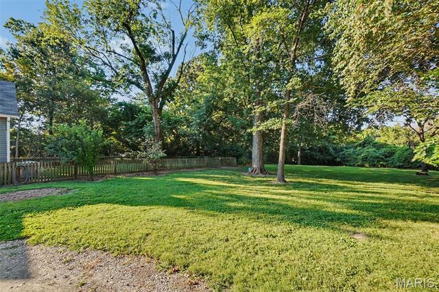 12340 S 40 Drive, St Louis, MO 63141