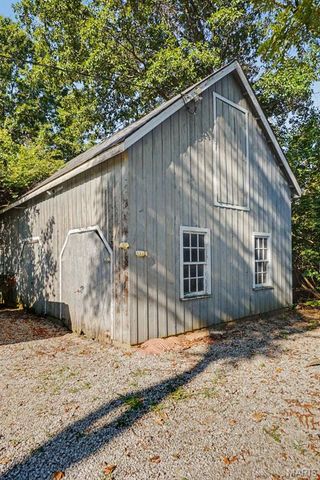 12340 S 40 Drive, St Louis, MO 63141