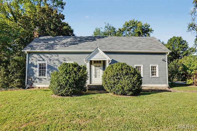 12340 S 40 Drive, St Louis, MO 63141