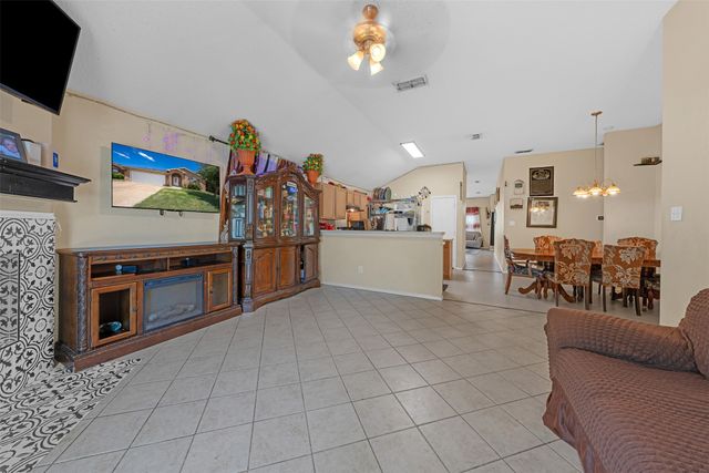 7405 Avington Way, Fort Worth, TX 76133
