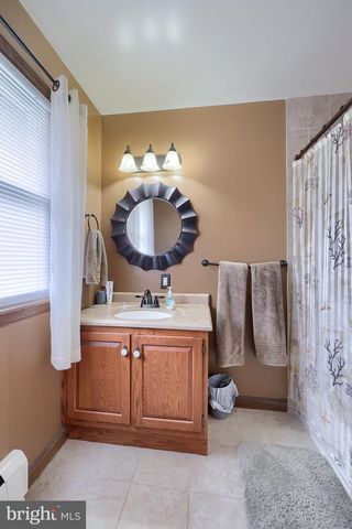 340 CURBY DR, Mountville, PA 17554