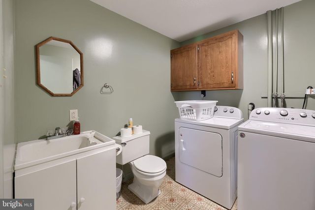 340 CURBY DR, Mountville, PA 17554