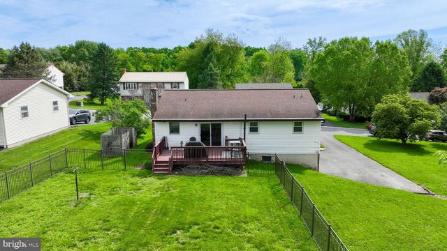 340 CURBY DR, Mountville, PA 17554