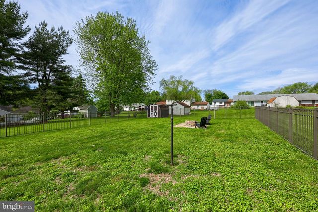 340 CURBY DR, Mountville, PA 17554