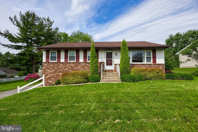 340 CURBY DR, Mountville, PA 17554