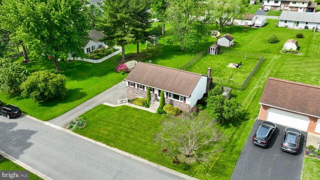 340 CURBY DR, Mountville, PA 17554