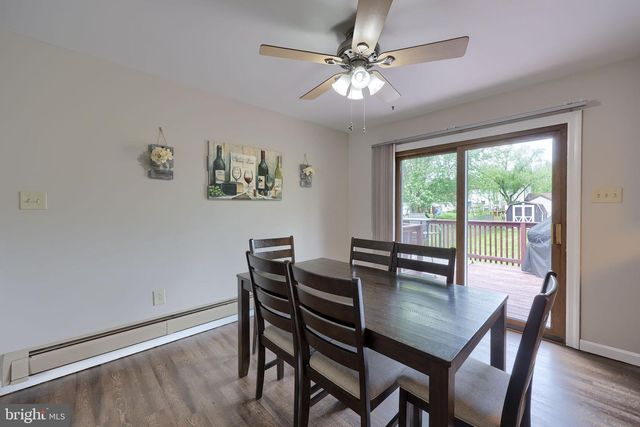 340 CURBY DR, Mountville, PA 17554