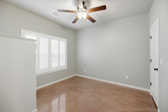 1 cripple creek, Pryor, OK 74361