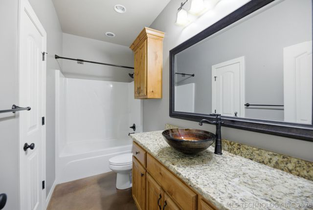1 cripple creek, Pryor, OK 74361
