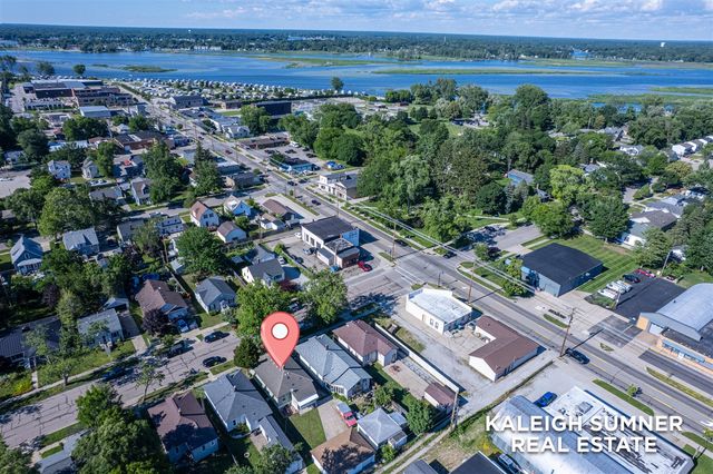 1440 Pennoyer Avenue, Grand Haven, MI 49417