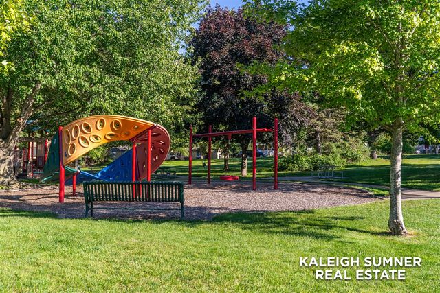 1440 Pennoyer Avenue, Grand Haven, MI 49417
