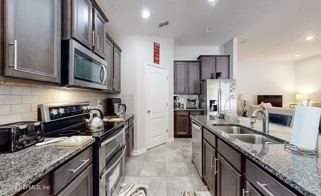 7774 ISLAND FOX Road, Jacksonville, FL 32222