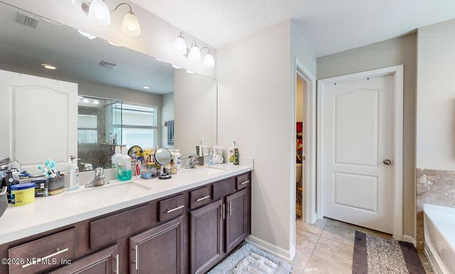 7774 ISLAND FOX Road, Jacksonville, FL 32222