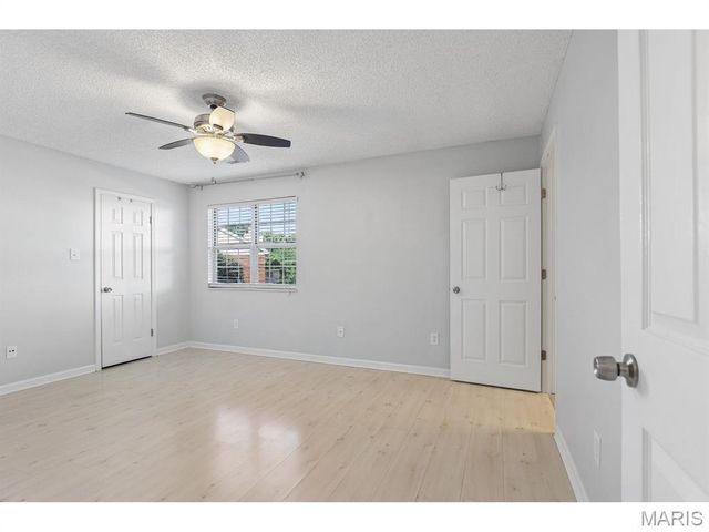 9158 Robin Court, St Louis, MO 63144