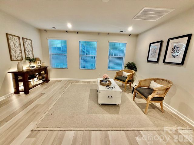 14618 Tamarack Drive, Charlotte, NC 28278