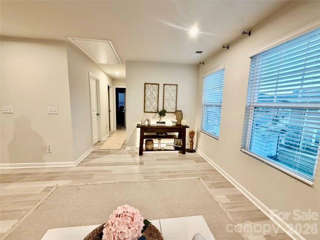 14618 Tamarack Drive, Charlotte, NC 28278