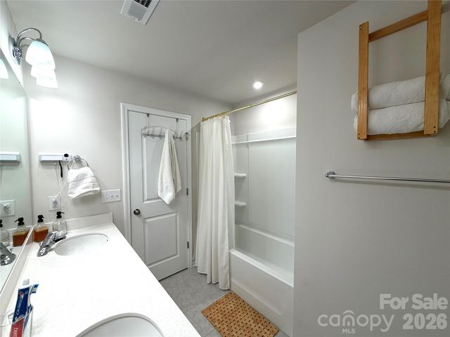 14618 Tamarack Drive, Charlotte, NC 28278