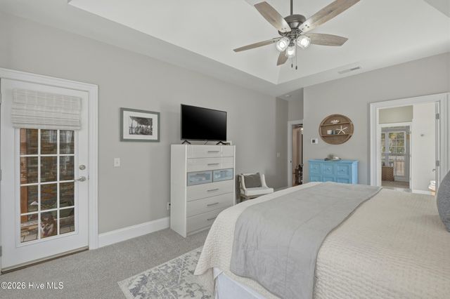 100 Cove Side Lane, Hampstead, NC 28443