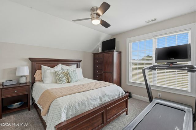 100 Cove Side Lane, Hampstead, NC 28443