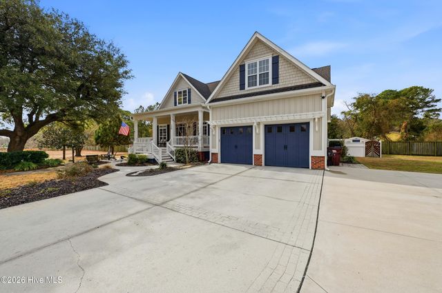 100 Cove Side Lane, Hampstead, NC 28443