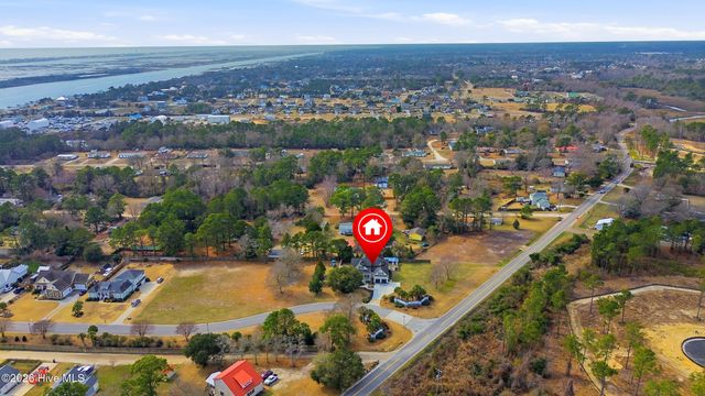 100 Cove Side Lane, Hampstead, NC 28443