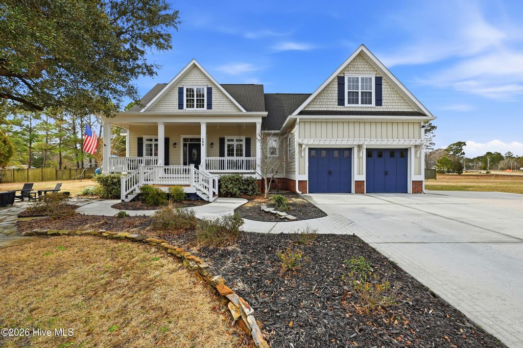 100 Cove Side Lane, Hampstead, NC 28443