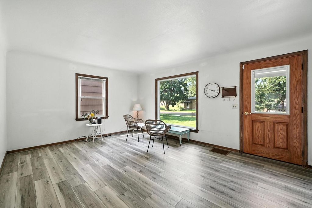 3149 Nevada Avenue S, Saint Louis Park, MN 55426