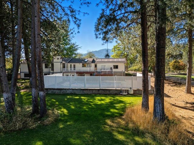 10405 E Ferret Dr, Spokane Valley, WA 99206