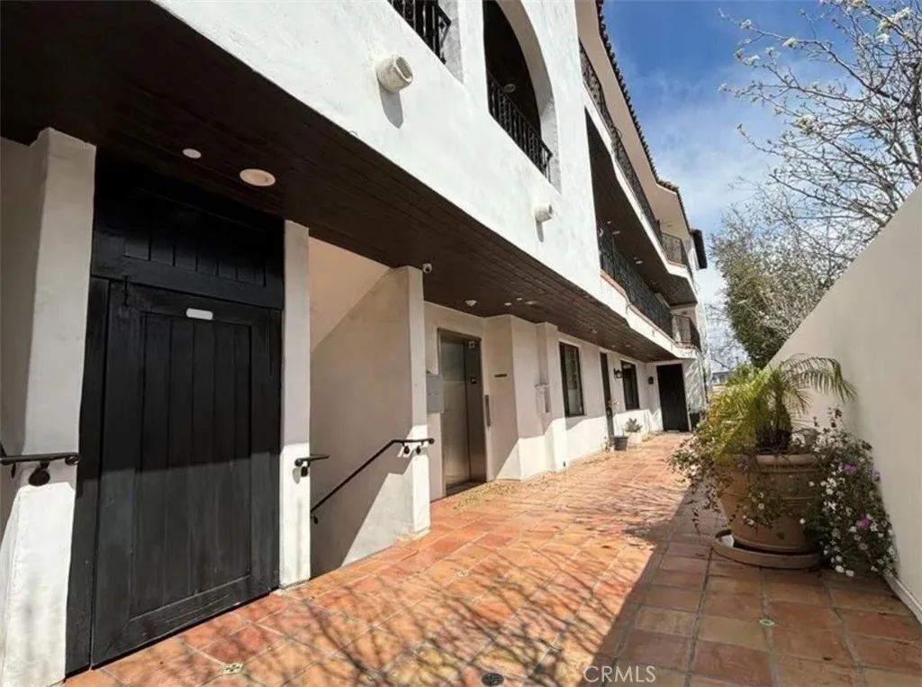 4440 Talofa Avenue 301, North Hollywood, CA 91602