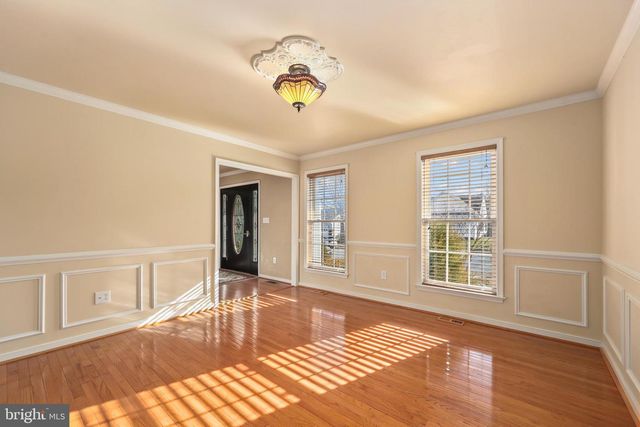 64 WALNUT FARMS PKWY, Fredericksburg, VA 22405