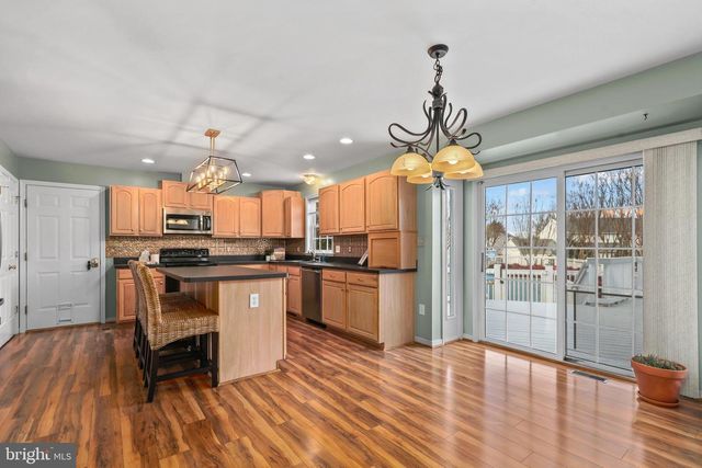 64 WALNUT FARMS PKWY, Fredericksburg, VA 22405