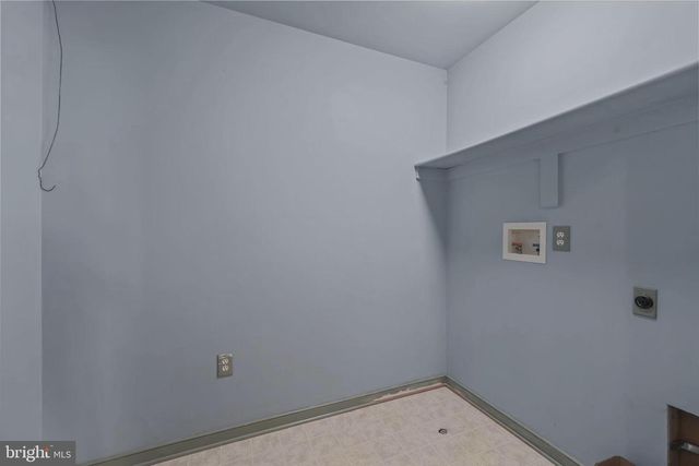 64 WALNUT FARMS PKWY, Fredericksburg, VA 22405