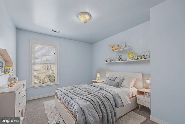 64 WALNUT FARMS PKWY, Fredericksburg, VA 22405