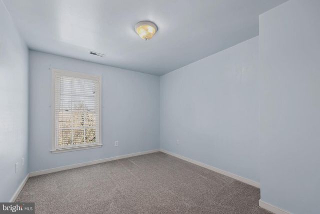 64 WALNUT FARMS PKWY, Fredericksburg, VA 22405