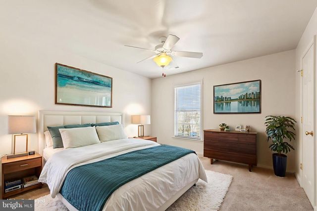 64 WALNUT FARMS PKWY, Fredericksburg, VA 22405