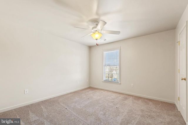 64 WALNUT FARMS PKWY, Fredericksburg, VA 22405